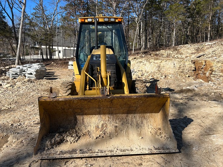 2005-caterpillar-420d-image-9