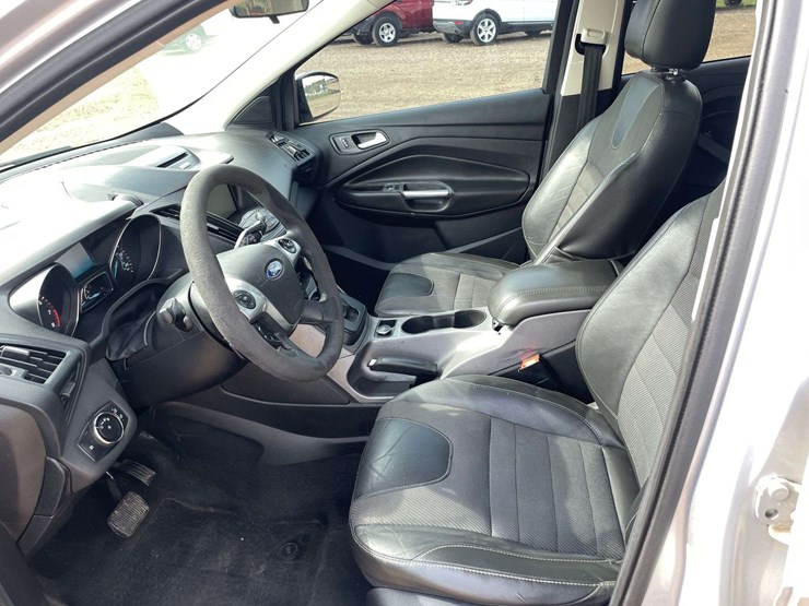 2014-ford-escape-se-image-10