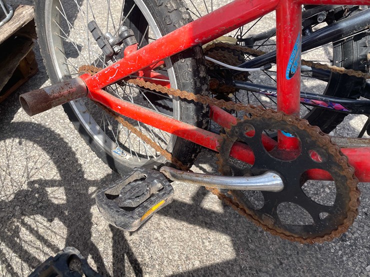 #7076-•-(3)-kid-bikes-(o3)-image-9