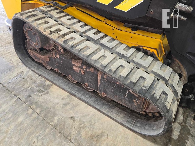 2021-jcb-3ts-8t-image-32