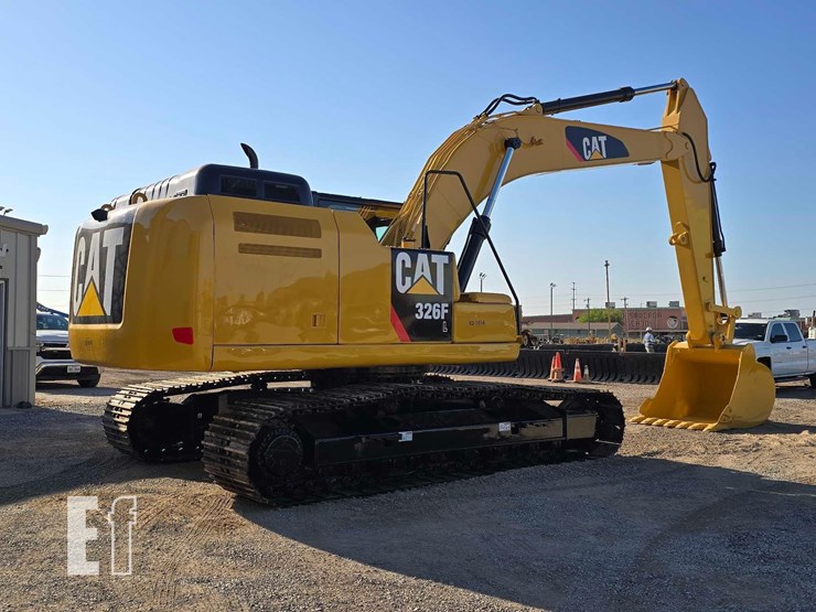2017-caterpillar-326fl-image-3