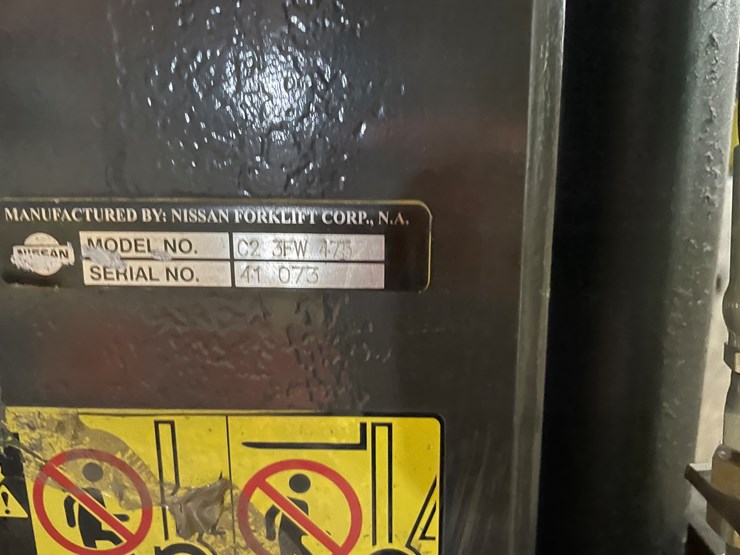 #1467-•-nissan-forklift-(e)-image-11