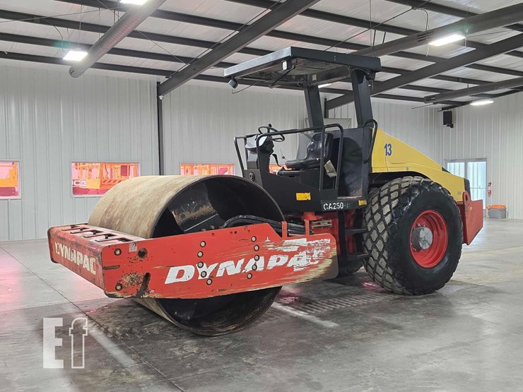 2011-dynapac-ca250d-ii-image-1