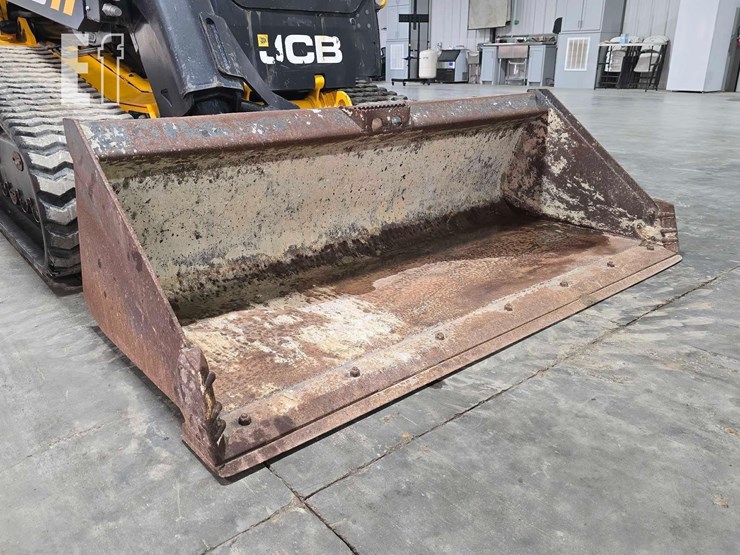 2021-jcb-3ts-8t-image-10