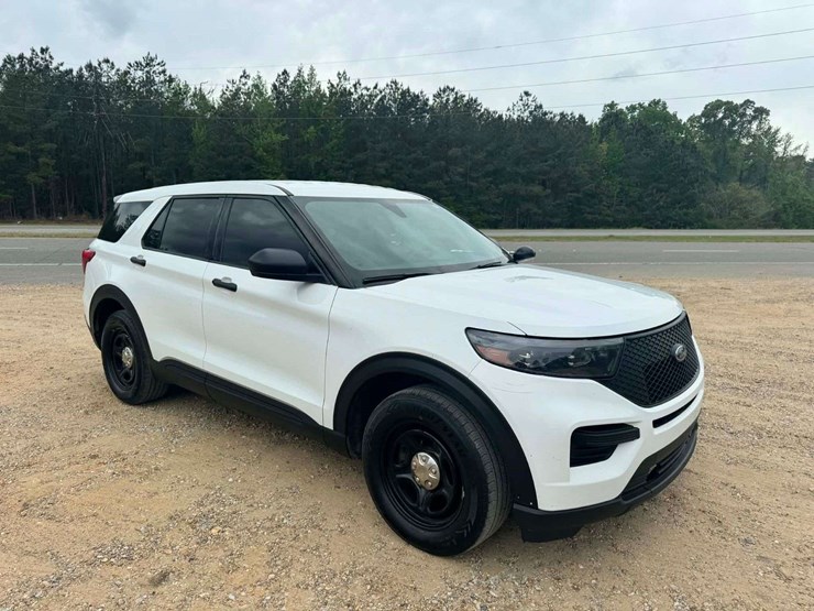 2021-ford-explorer-image-9
