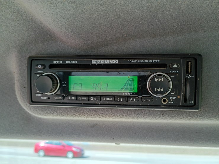 2019-kubota-m7060-image-43