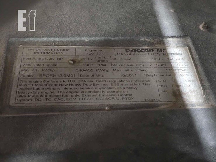 2012-kenworth-t800-image-19