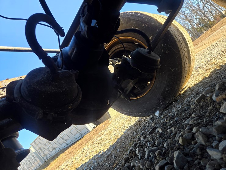 2014-freightliner-cascadia-125-image-91