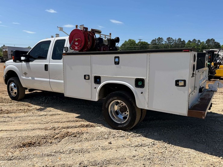 2015-ford-f350-image-4