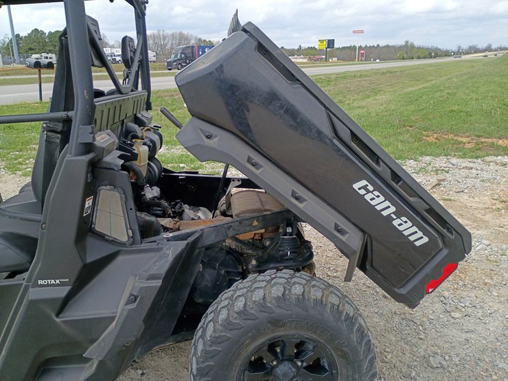 2022-can-am-defender-hd9-image-49