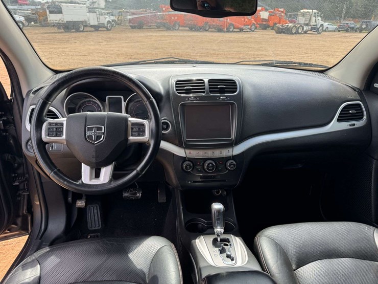 2015-dodge-journey-r/t-image-12