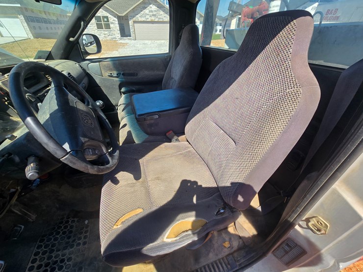 2000-dodge-ram-3500-image-33