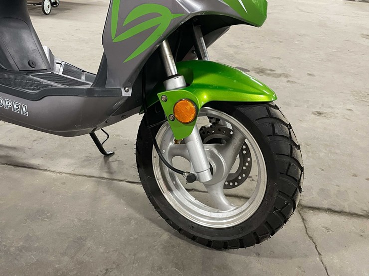 #1468-•-2011-taizhou-moped-(has-wi-title)-(d)-image-16