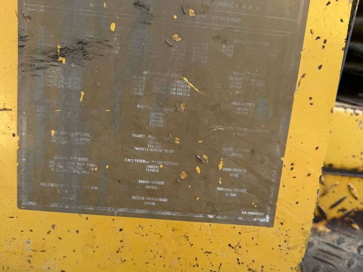 1999-caterpillar-d4c-image-19