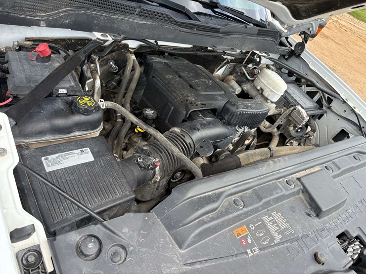 2019-chevrolet-2500-image-26