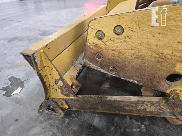 2012-caterpillar-cp56-image-12