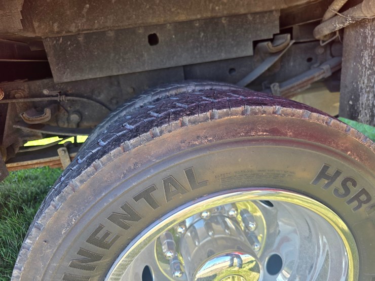 2016-ford-f550-image-47