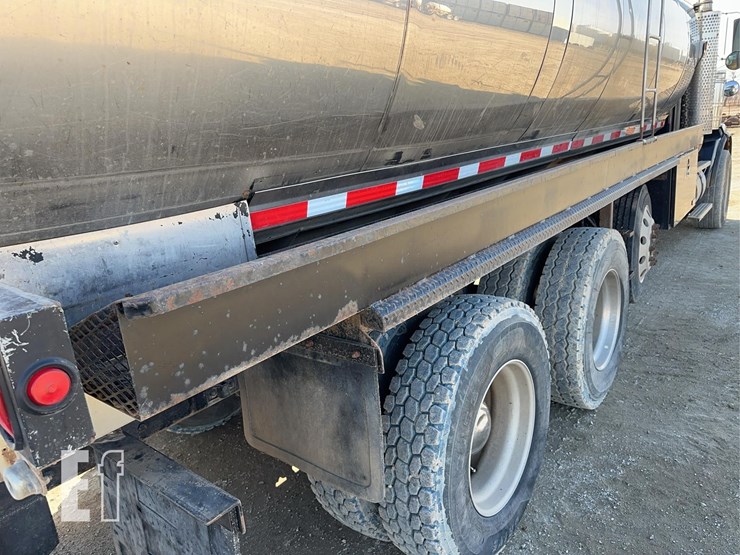 1999-kenworth-t800-image-10