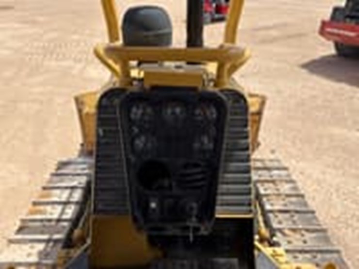 2006-caterpillar-d3g-image-11