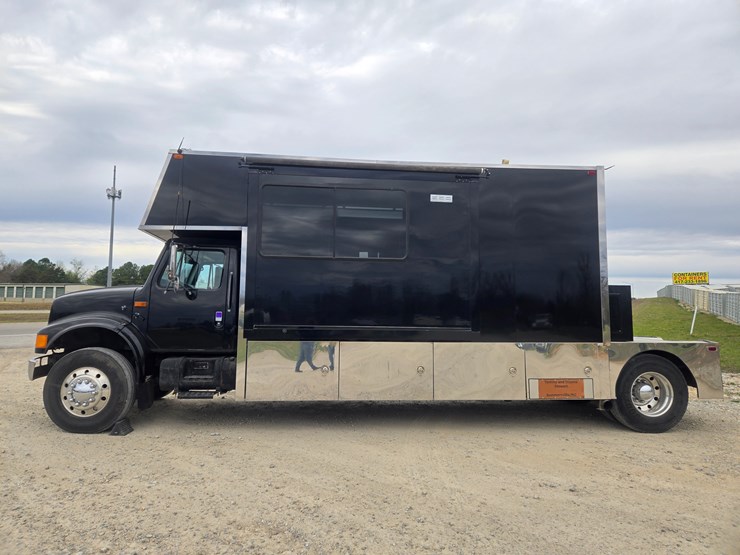 1990-international-4900-image-9