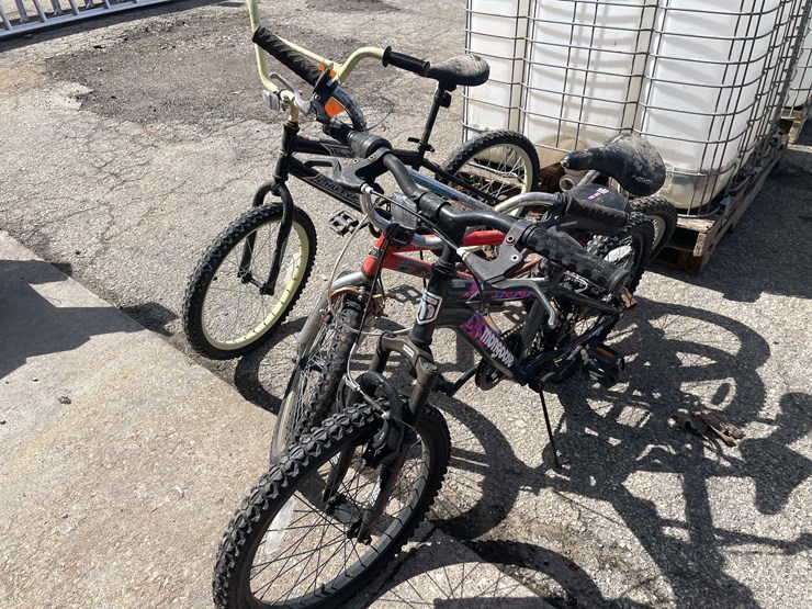 #7076-•-(3)-kid-bikes-(o3)-image-2