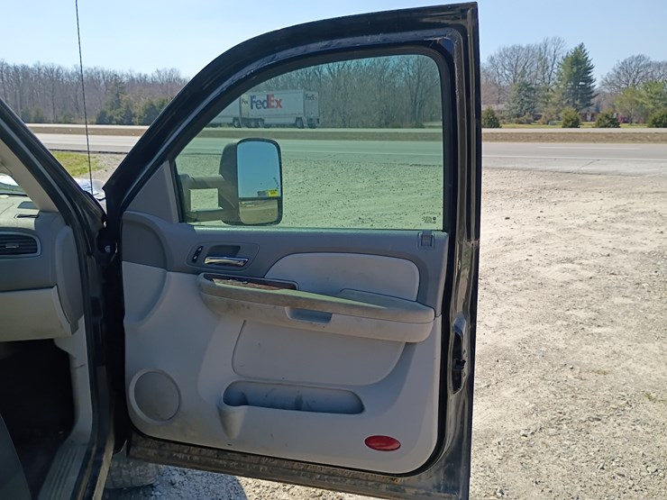 2007-chevrolet-silverado-2500-image-35