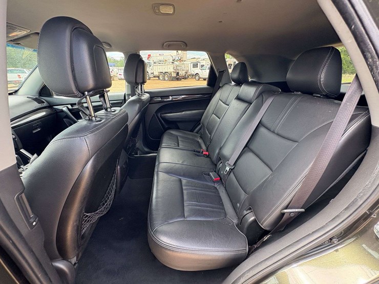 2013-kia-sorento-image-20