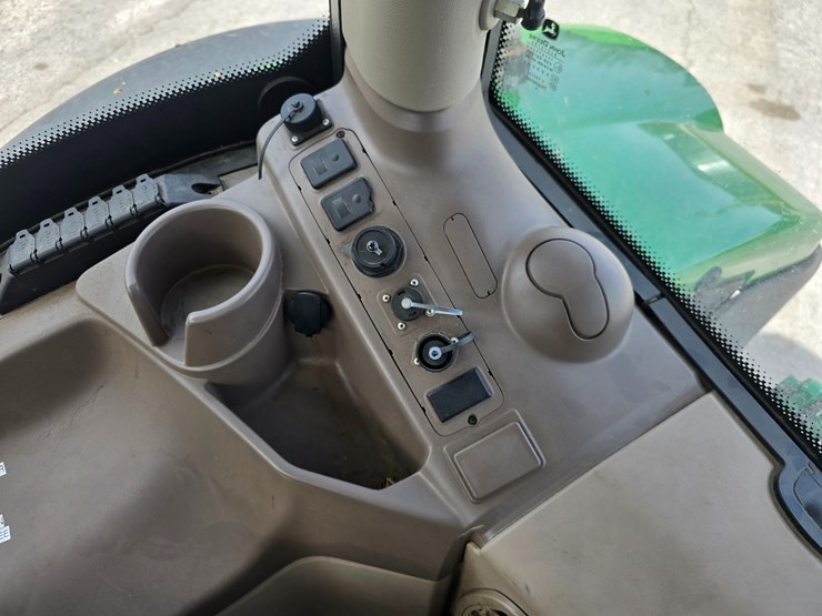 john-deere-6125r-image-61