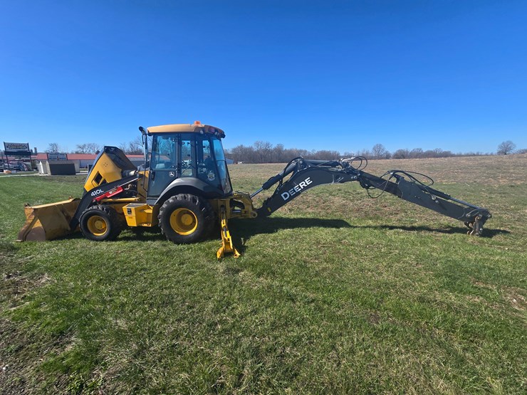 2015-deere-410l-image-67