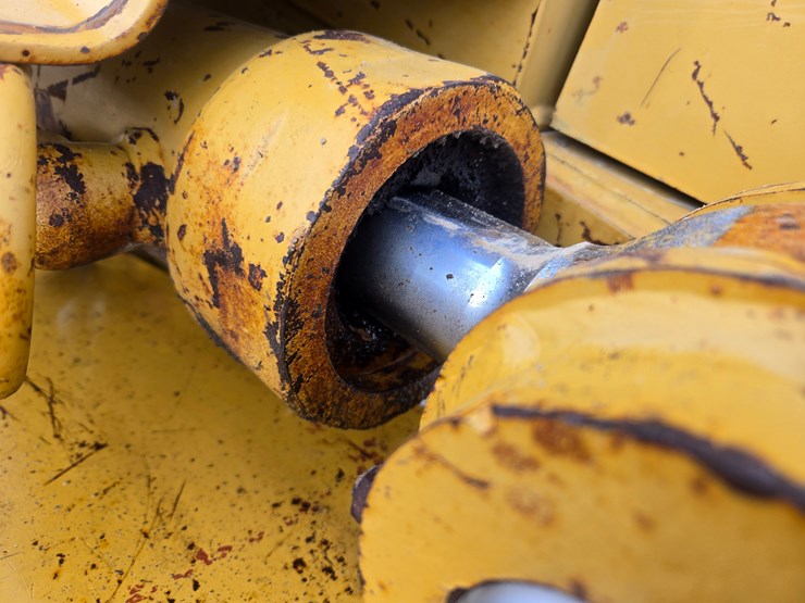 1996-caterpillar-953b-image-94