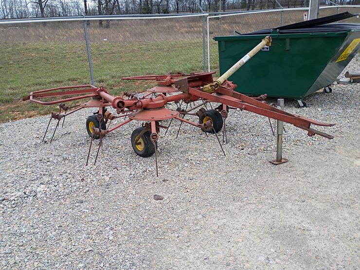 new-holland-540-image-7