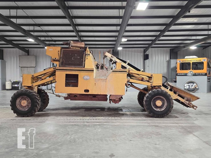 easi-pour compact curb-&-gutter-paver-image-6