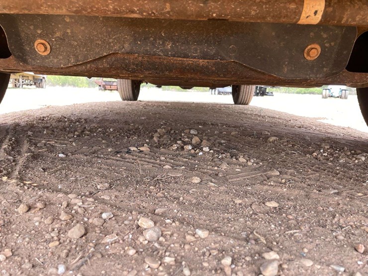 2018-chevrolet-express-2500-image-25