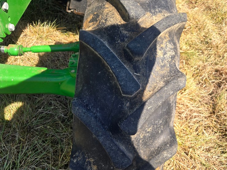 2019-john-deere-5100e-image-59