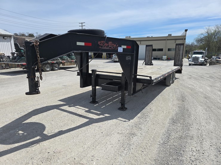 #22628-•-2005-bales-gooseneck-trailer-image-1