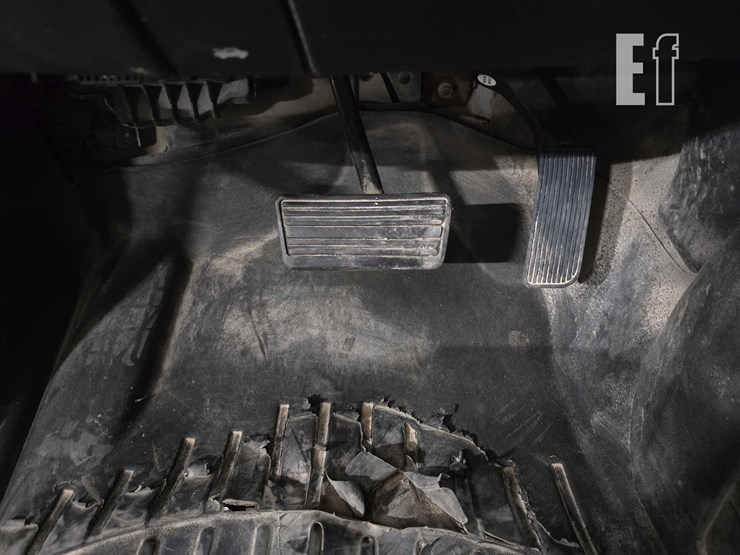 2015-chevrolet-silverado-1500-image-11