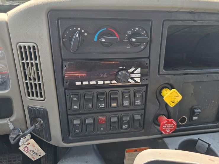 2015-international-workstar-7400-image-72