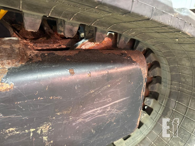 2021-jcb-3ts-8t-image-29