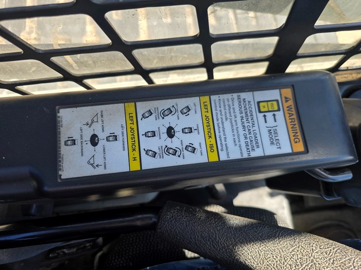 2020-bobcat-t770-image-63