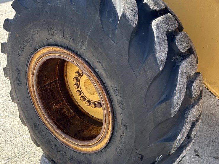 2000-caterpillar-938g-image-54