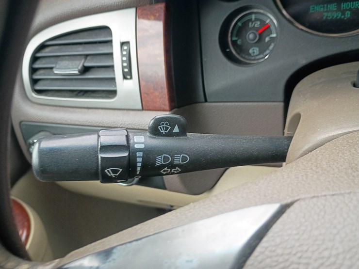 2013-chevrolet-2500-image-48