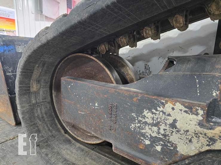 2020-bobcat-t76-image-24