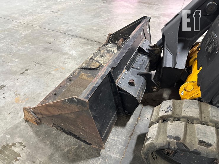 2020-jcb-3ts-8t-image-11