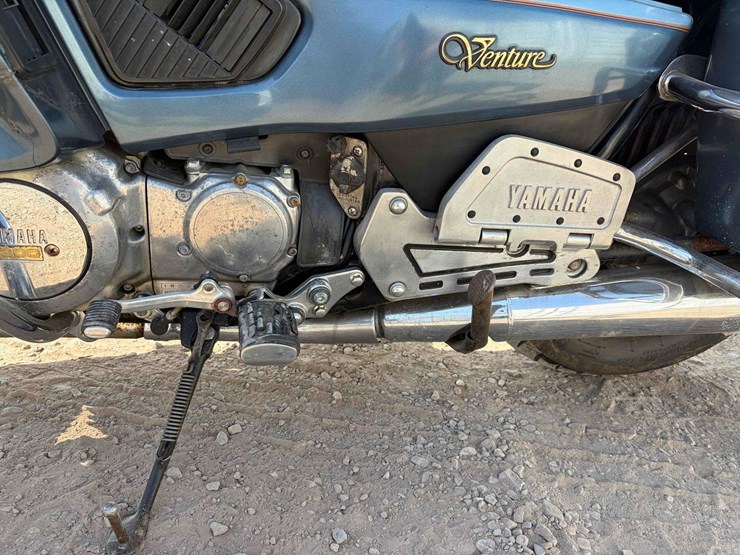 yamaha-venture-motorcycle-image-7