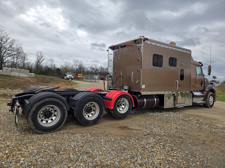 2017-western-star-5700xe-image-21