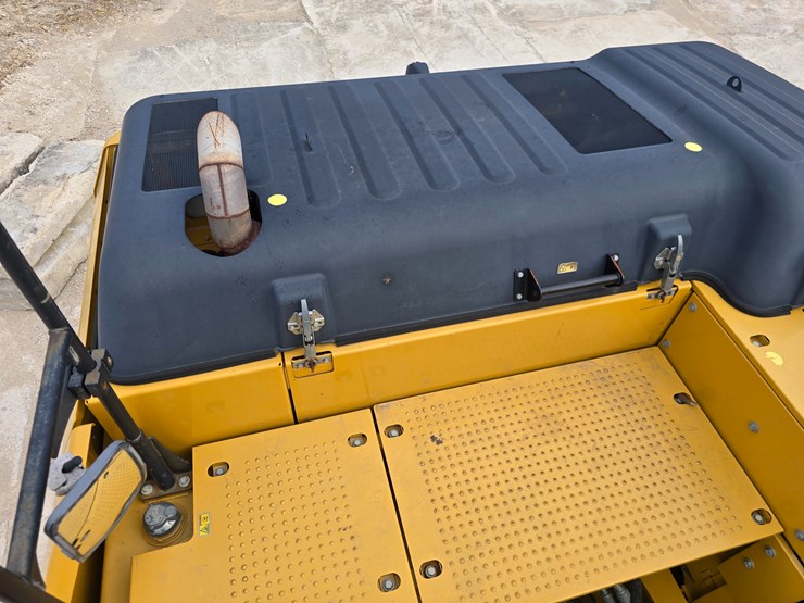 2013-caterpillar-324el-image-34