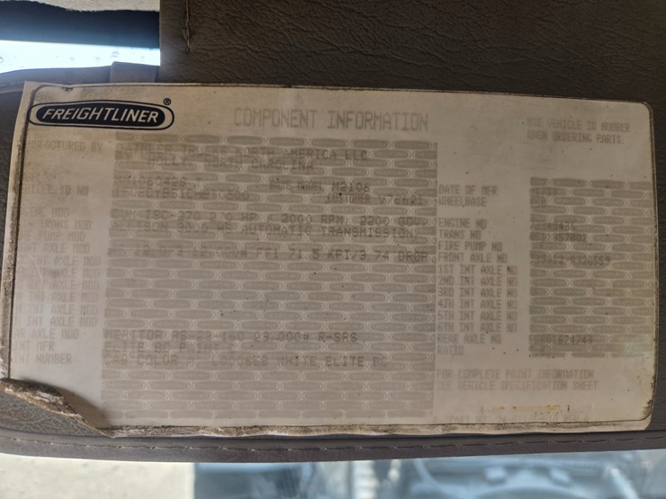 2012-freightliner-m2-106-image-85