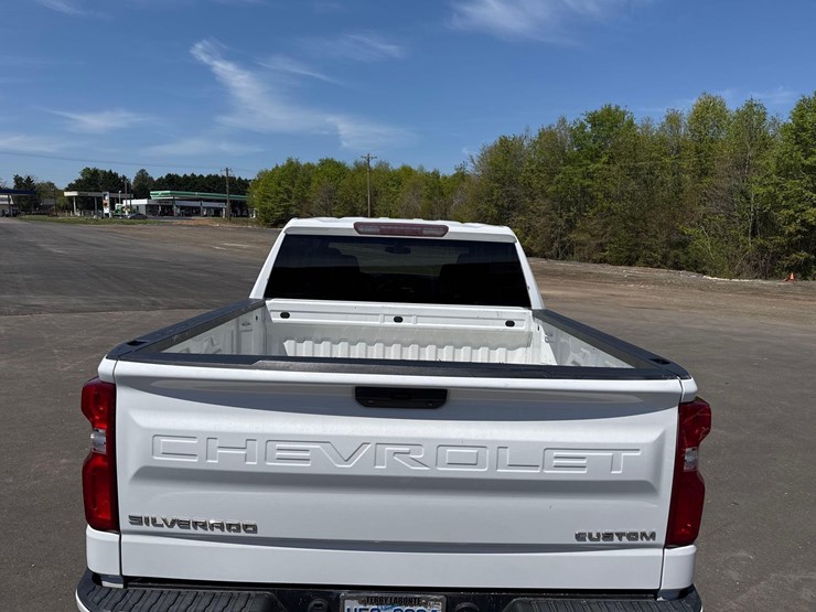 2020-chevrolet-silverado-1500-image-4