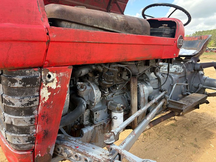 massey-ferguson-mf135-image-22