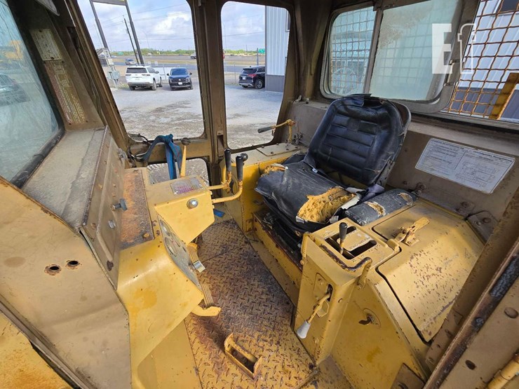 1982-caterpillar-d6d-image-15